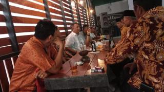 "Hujan Badai Sekalipun, Sawit Masyarakat Harus Sampai ke Pabrik"