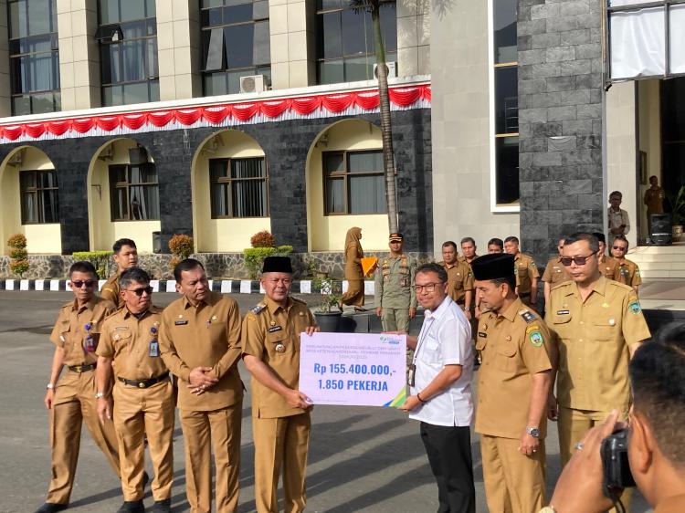 Sah!  1.850 Pekerja Sawit di  Pasaman Diikutkan dalam Program di BPJS Ketenagakerjaan