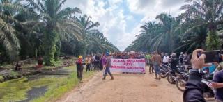Massa Datangi PT Priatama Riau, Korlap: Kami Sudah Terlalu Lama Dijanjikan