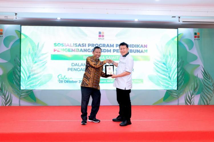 Sambangi Manggarai Barat, BPDP Sosialisasikan Program Beasiswa Sawit