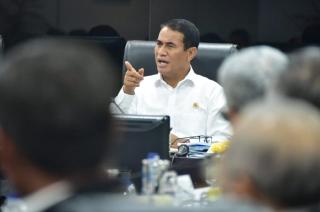 Catat! Ini Nomor WA Mentan Andi Amran yang Menampung Pengaduan Langsung dari Masyarakat