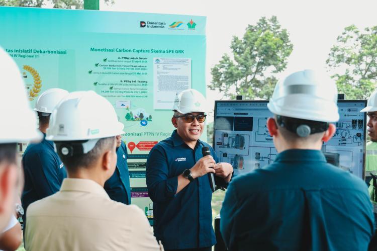 Susuri Kebun dan PKS PTPN IV Regional III di Sei Pagar, Tampak Managing Director Danantara Takzim 
