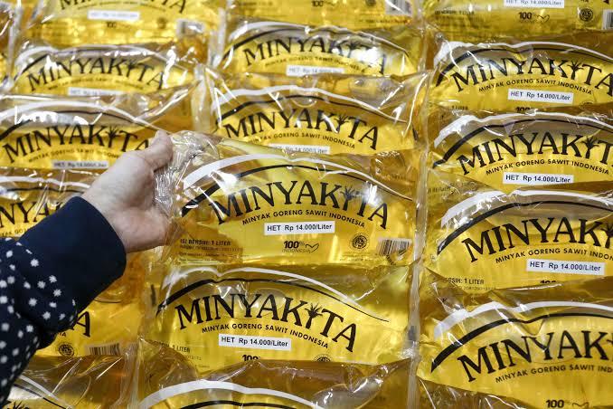 Pantau Penjualan Minyakita, Petugas di Pekanbaru Sidak ke Pasar Tradisional