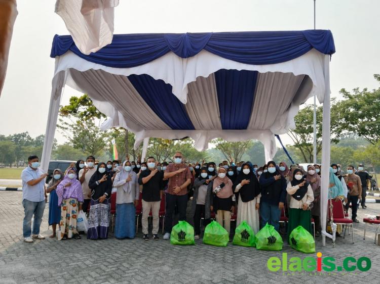 Warga Terdampak Karhutla Terima Bantuan dari PTPN IV Regional III, Hamdan: Sangat Membantu Kebutuhan Sehari-hari